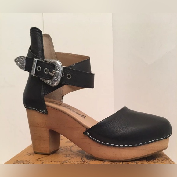 Free People Andora Black Leather Platform Clogs Size 37 with Ankle Strap - Picture 1 of 1